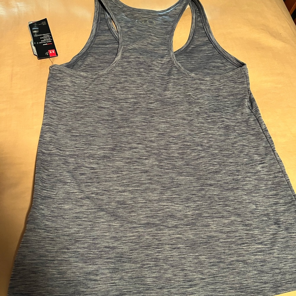 Women’s Under Armour racer back without rank, sz L